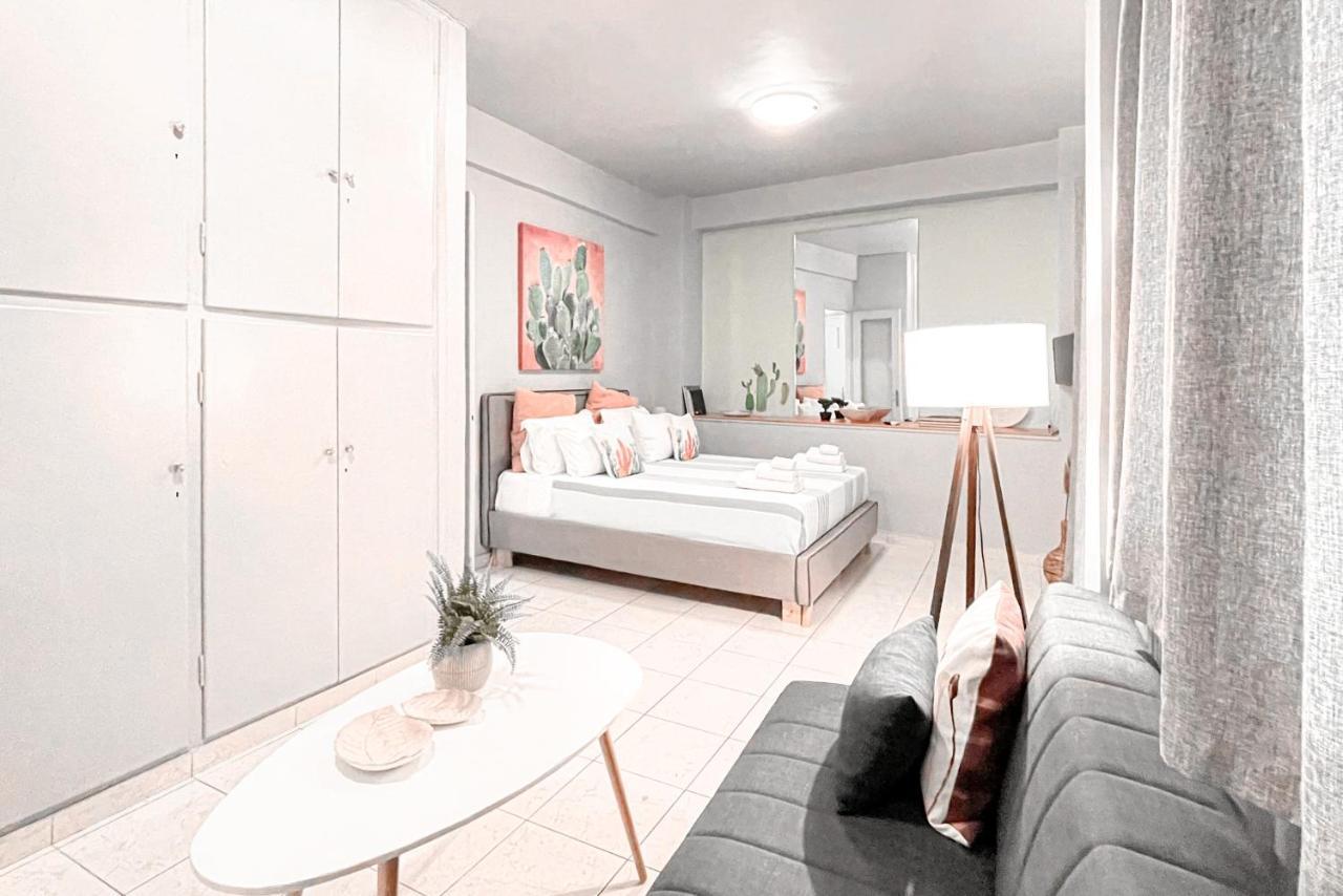 Cute 1Br Apt With Balcony In The Heart Of The City Atina Dış mekan fotoğraf