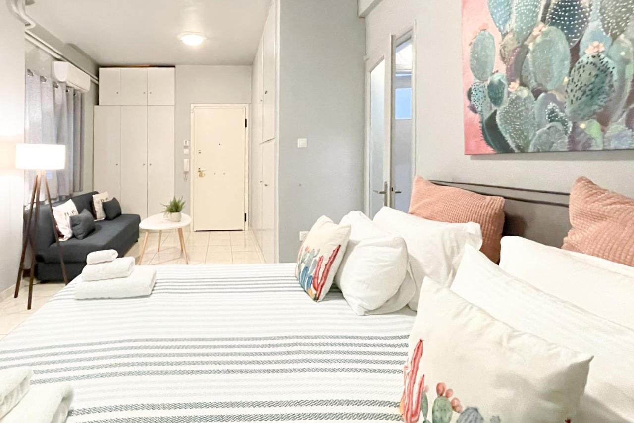 Cute 1Br Apt With Balcony In The Heart Of The City Atina Dış mekan fotoğraf