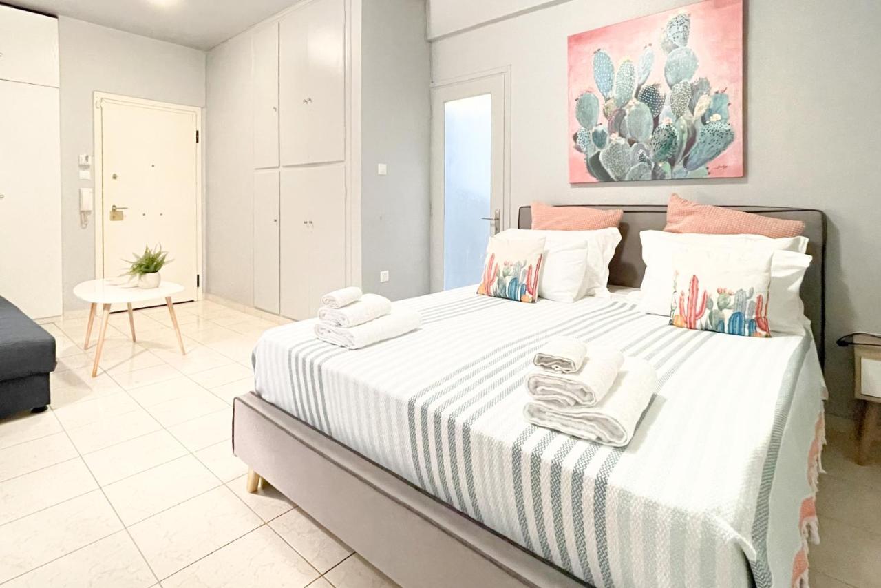 Cute 1Br Apt With Balcony In The Heart Of The City Atina Dış mekan fotoğraf