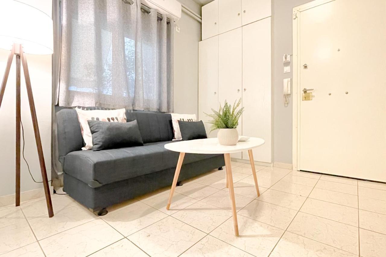 Cute 1Br Apt With Balcony In The Heart Of The City Atina Dış mekan fotoğraf