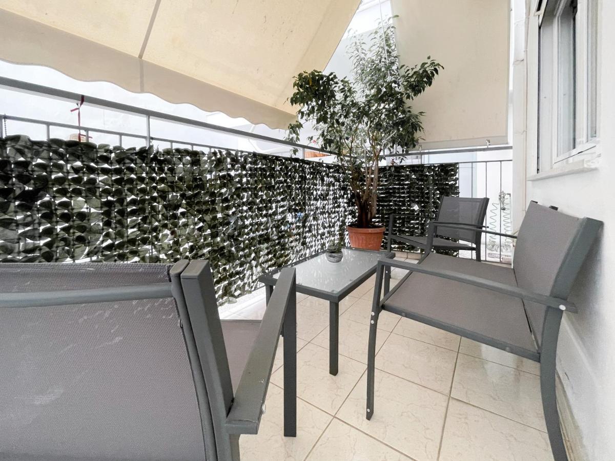 Cute 1Br Apt With Balcony In The Heart Of The City Atina Dış mekan fotoğraf
